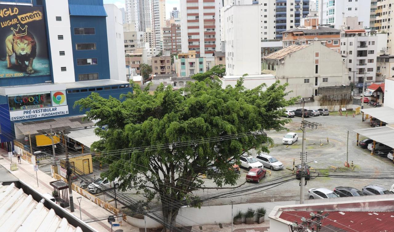 Amplo apto de 3 quartos prox. a praia central de Balneário Camboriú sc Balneario Camboriu Exterior foto